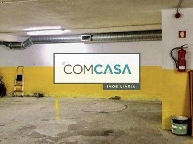 Lugar de Garagem Matosinhos | 26062699480