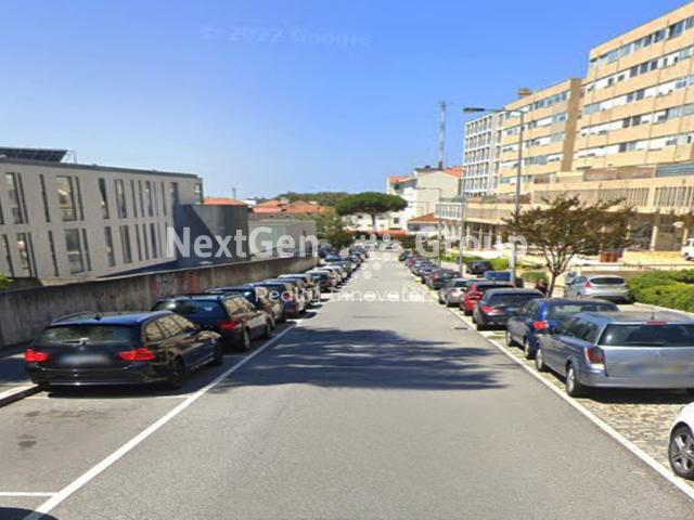 Lugar de Garagem na Rua Alfredo Cunha em Matosinhos