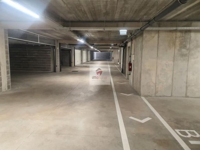 Lugar de garagem, Canidelo, j/ Praias, prédio de luxo