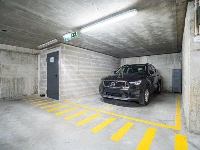 Lugar de Garagem para Venda | Parque do Rio – Parque das Nações