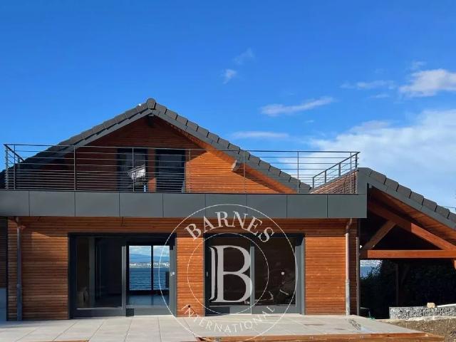 Lugrin Maison rénovée de 190 m² Face au Léman Piscine