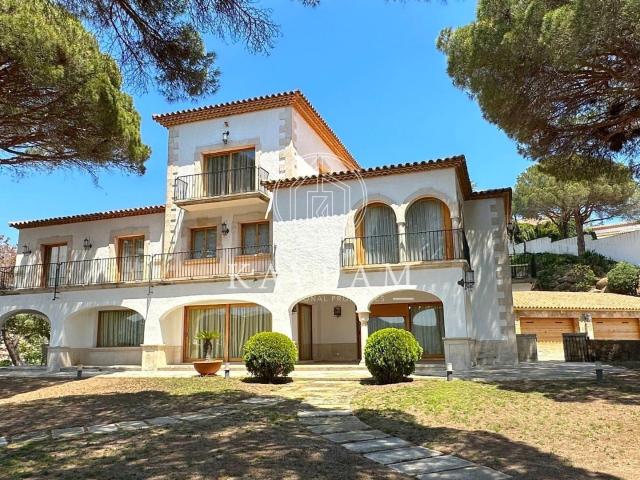 Lujo Magnífica residencia con una ubicación privilegiada y v. 692m² Sant Feliu de Guíxols