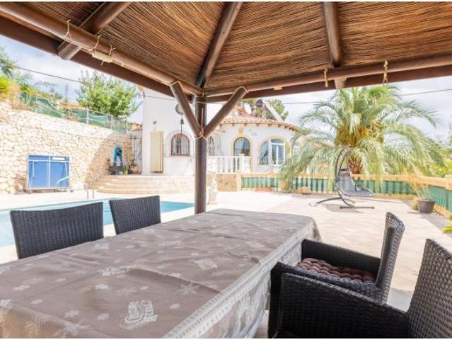 LUJO  SOL Y MAR: ESPECTACULAR VILLA A UN PASO DE MORAIRA