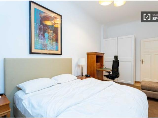 Lujoso apartamento de 2 dormitorios + sala de estar
