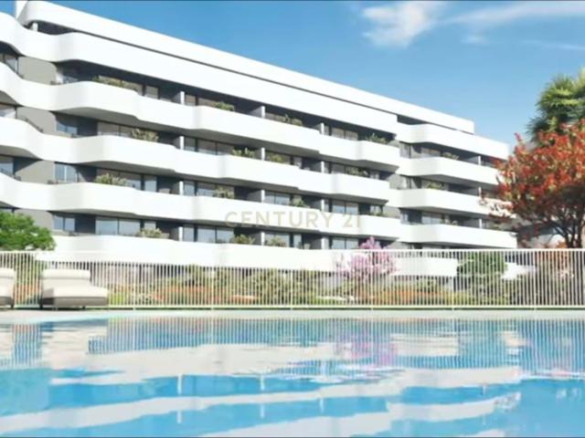 Lujoso apartamento en Torremolinos, Málaga con vistas al mar