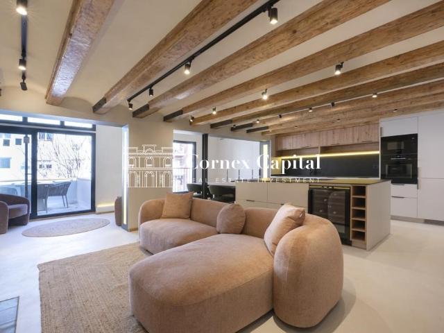 Lujoso y sofisticado ático totalmente reformado a estrenar j. 155m² Barcelona