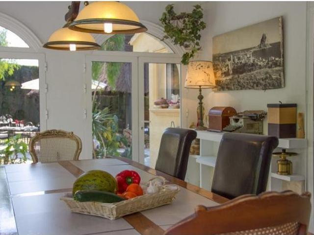 Lujosa casa familiar con hermosas vistas y privacidad