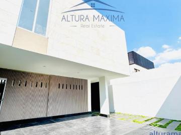 Lujosa Casa Nueva en Venta Villa Universitaria Zapopan