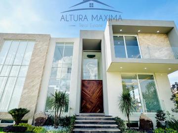 Lujosa Residencia Nueva en Venta Villa Verona Zona Andares Zapopan