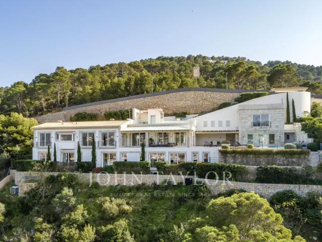 Lujosa villa con vistas al mar a poca distancia de Port Andratx