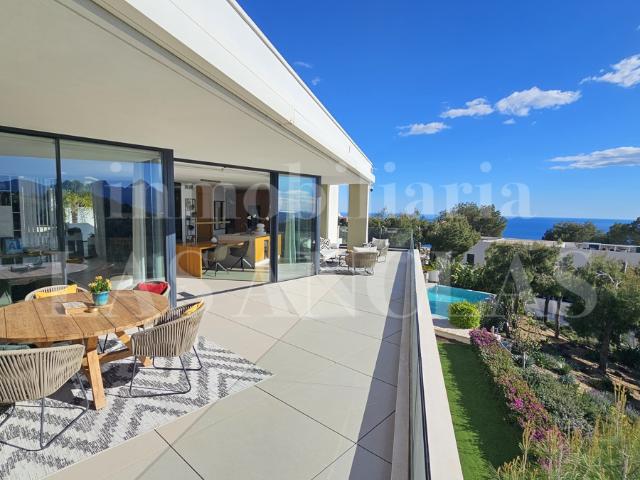 Lujosa villa contemporanea con vistas al mar en la exclusiva comunidad de Altea Hills