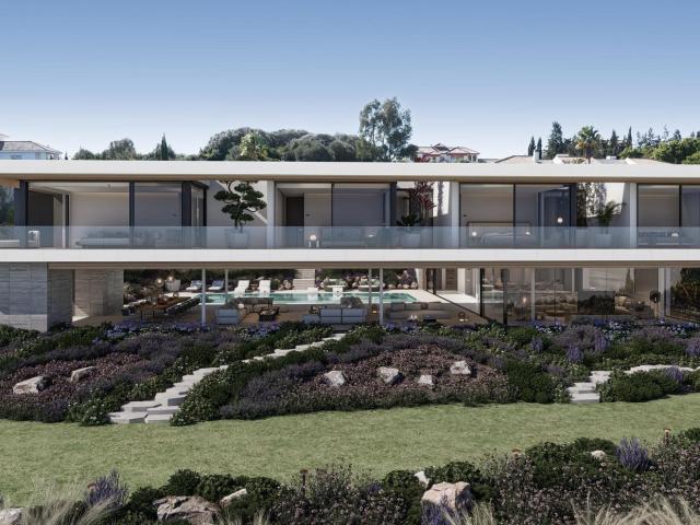 Lujosa Villa en Venta en Sotogrande Ubicación Privilegiada en el Campo de Golf La Reserva