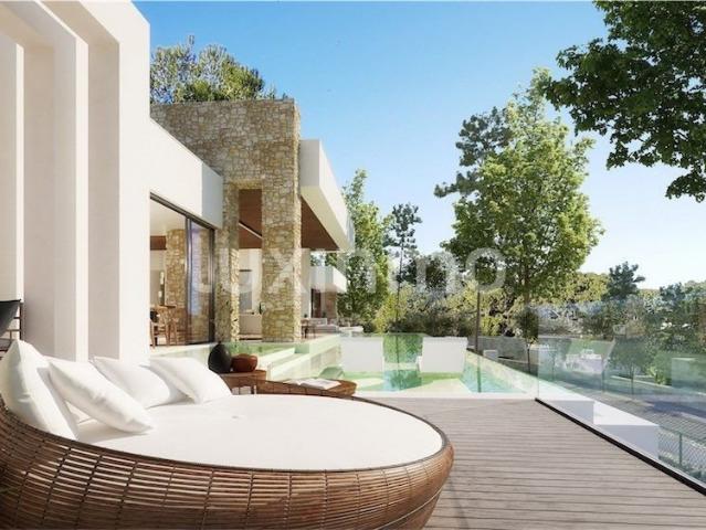 Lujosa Villa en Venta en Roca Llisa 451m² Santa