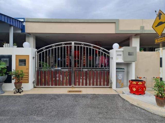 Lukut Taman Bayu Indera Single Storey House for Sale