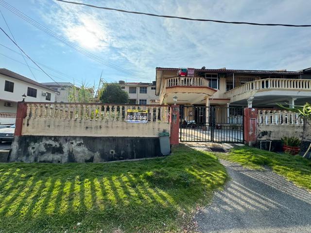 Lukut Taman Indah Wang Double Storey Corner Lot House For Sale