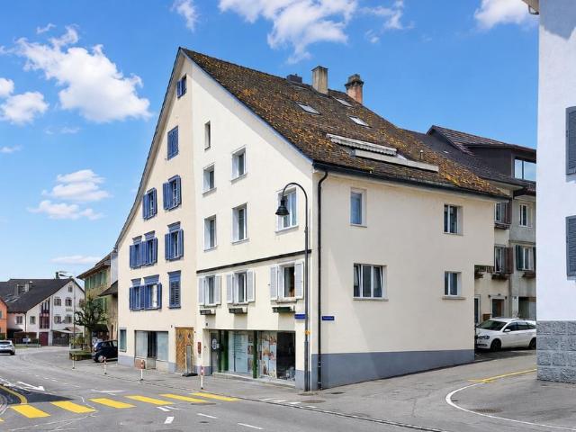 Lukratives Eck Mehrfamilienhaus an zentraler Lage
