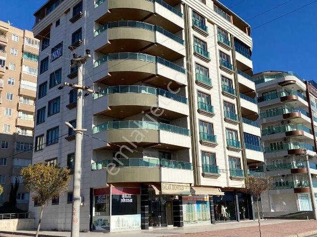 İzol Gayrimenkuldan Lüks Dubleks Daire Süper Konumda