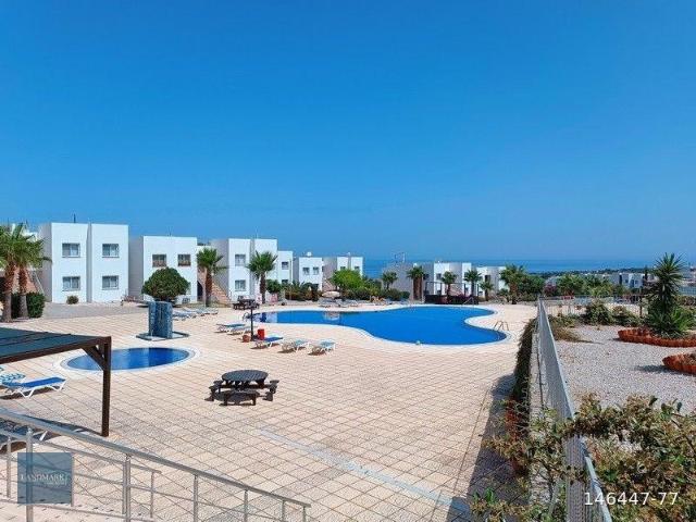 Lüks Sitede 2+1 Penthouse Daire Deniz ve Dağ Manzaralı