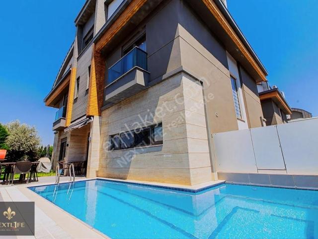 Lüks Vılla 7+1 Bağımsız Bahce,havuz,sauna Fitnes,hamam