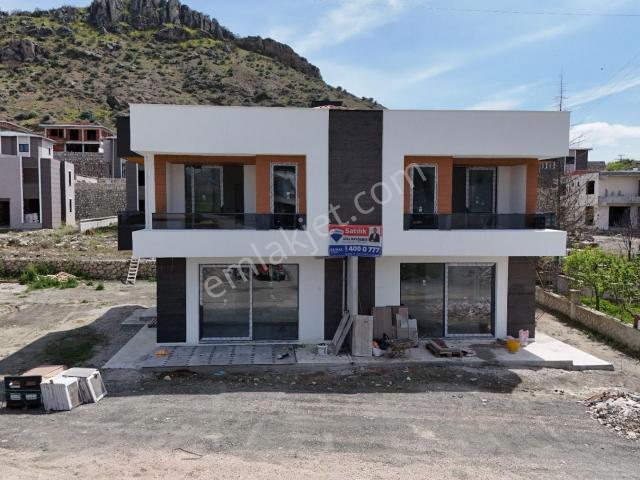 Lüks Ve Konforu Bir Arada Sunan 185 M² Villa