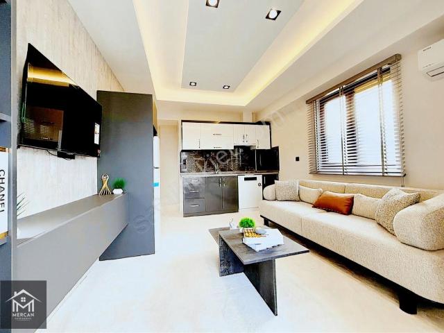Lüks Yaşam İçin Prestijli Lokasyon'da Eşsiz Manzaralı Suit Daire