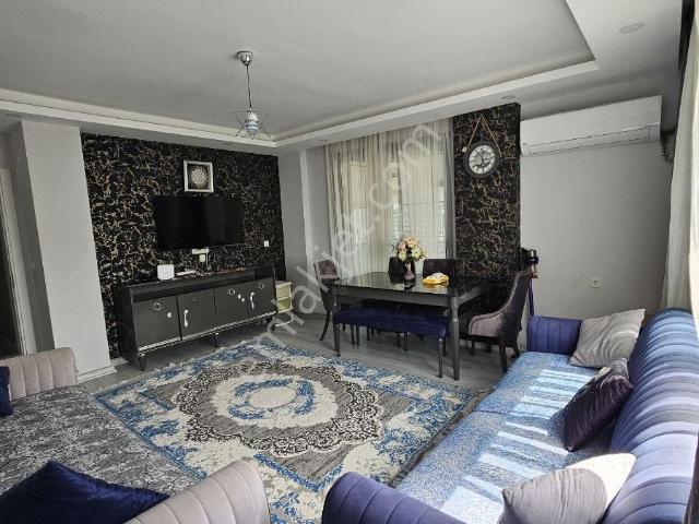 Lüks Yapılı Giyinme Odalı 2+1 110 M2 Geniş Ferah Daire