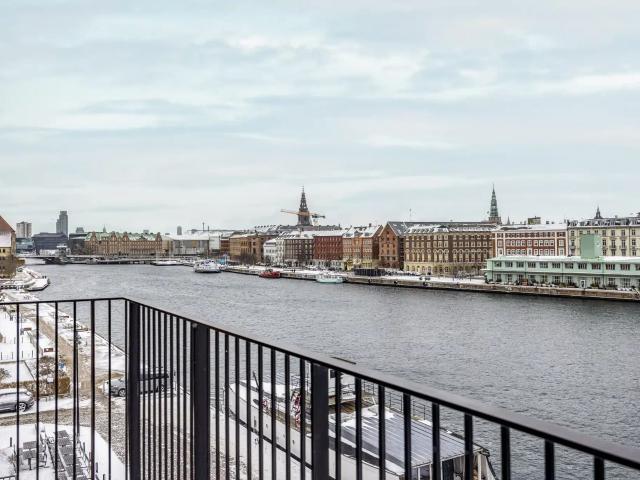 Liebhaverlejlighed med havneudsigt på Krøyers Plads