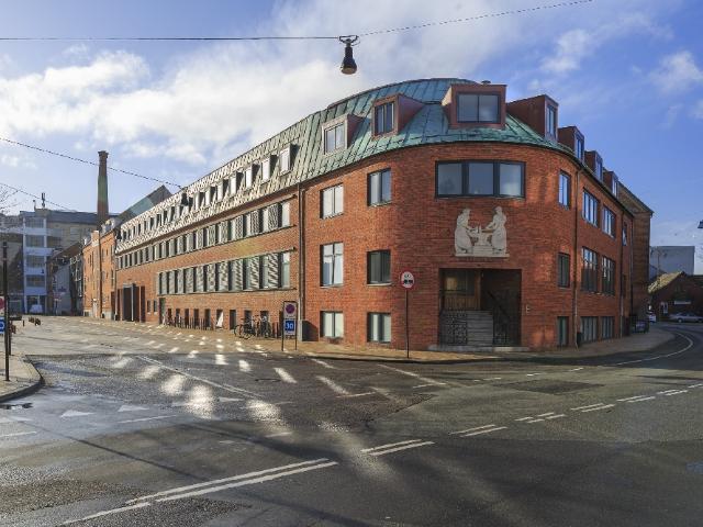 luksuslejlighed i to plan i spændende ejendom