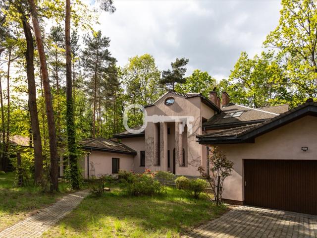 Luksusowa rezydencja 566 m² z studio i kominkiem polecam!