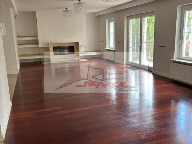 Luksusowa rezydencja 1000 m² w Aninie, garaże, ogród