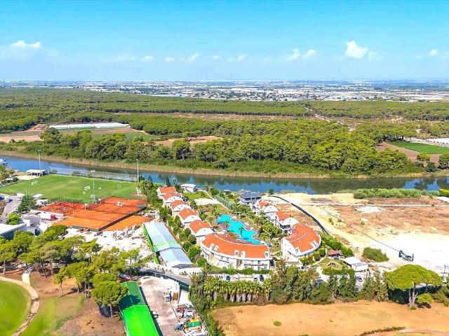 Luksusowa willa 4 sypialnie, marina, golf, basen, Antalya