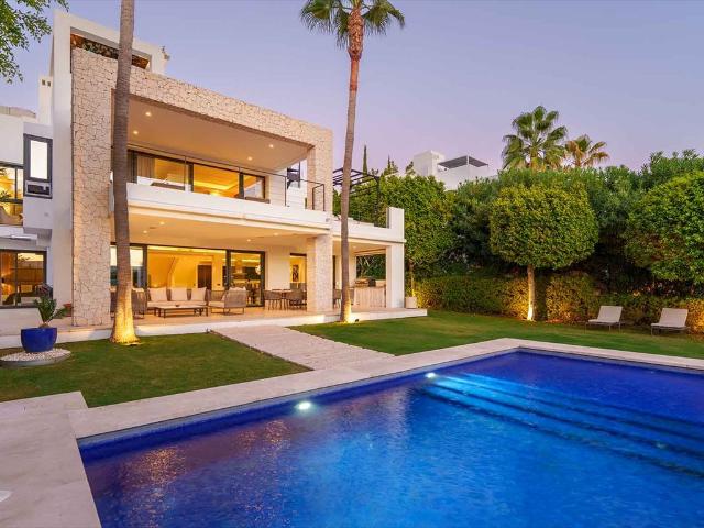 Marbella, Nueva Andalucia Los Olivos, 650 m2