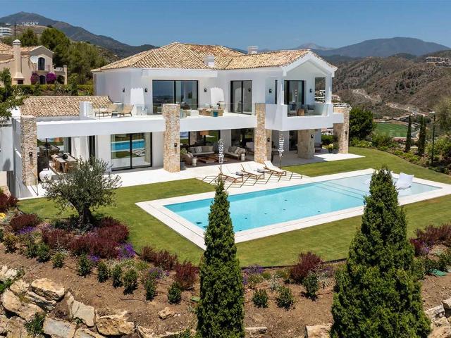 Luksusowa Villa z Panoramicznymi Widokami na Morze