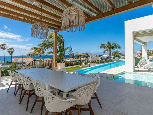 Luksusowa villa z panoramicznym widokiem na morze