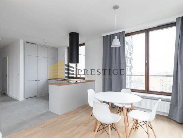 Luksusowe 3 sypialnie, balkon, miejsce w cenie