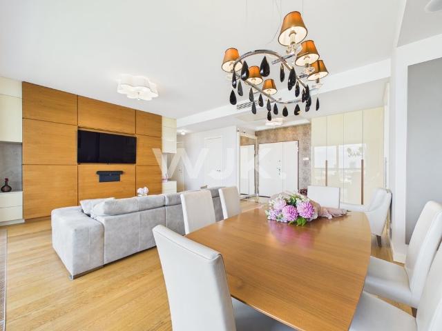 Luksusowy 3 pokojowy apartament 142 m2 z loggią i klimatyzacją