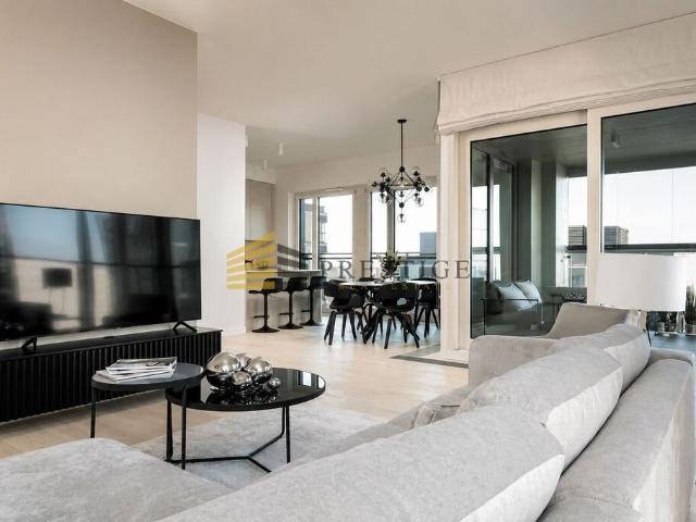 Luksusowy 120m² apartament w Mennica Residence, Wola