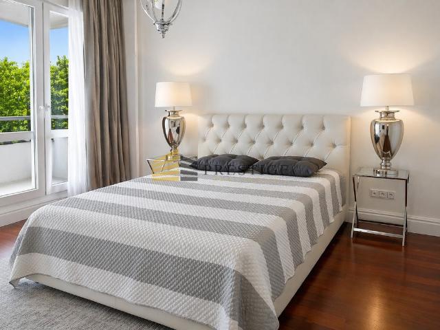 Luksusowy 4 pokojowy apartament z tarasami, garażem i sejfem