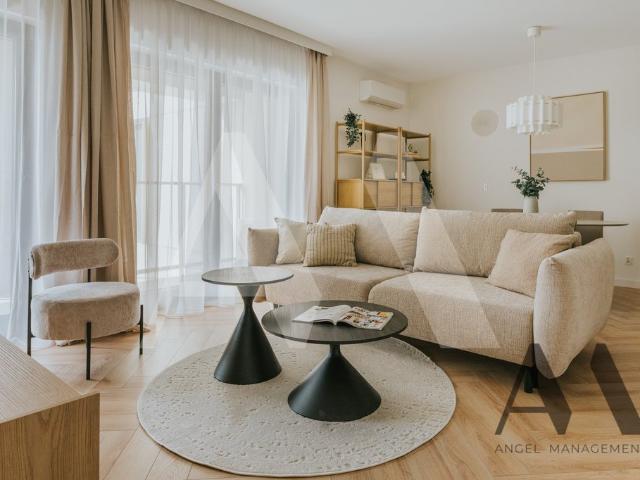 Luksusowy apartament 55 m2 z basenem i garażem