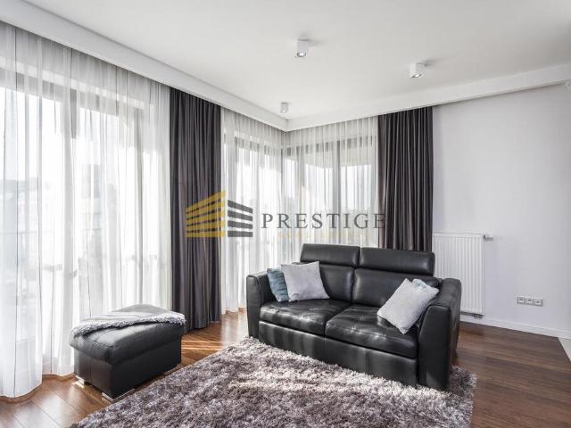Luksusowy apartament 77 m² z pełnym wyposażeniem i miejscem parkingowym