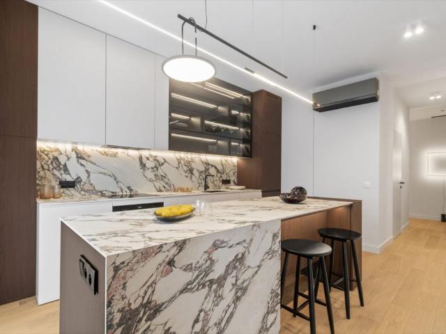 Luksusowy apartament 96 m2 z dwoma miejscami parkingowymi