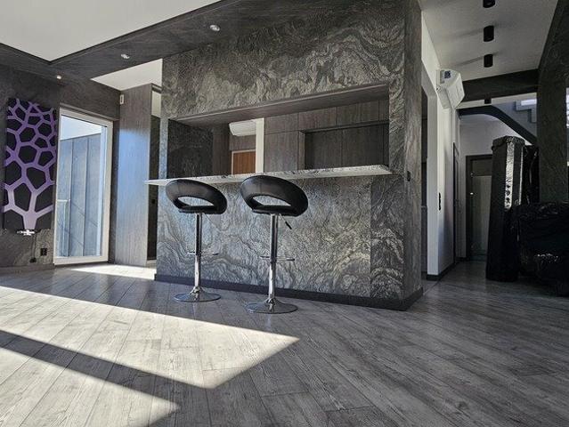 Polecam luksusowy apartament 96 m² z tarasem na dachu i garażem