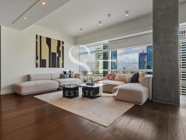 Luksusowy apartament 121 m2 w Złota 44 z panoramicznym widokiem
