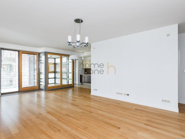 Luksusowy apartament 131 m2 z basenem i garażem