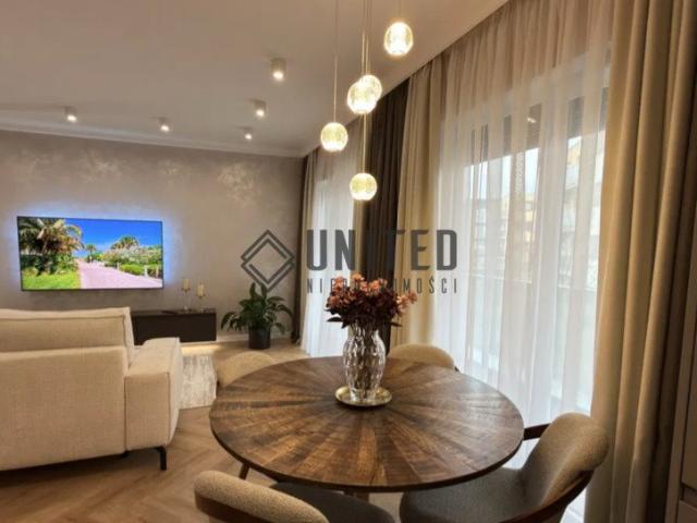 Luksusowy apartament 3 pok. z loggią 35 m2 w centrum Wrocławia