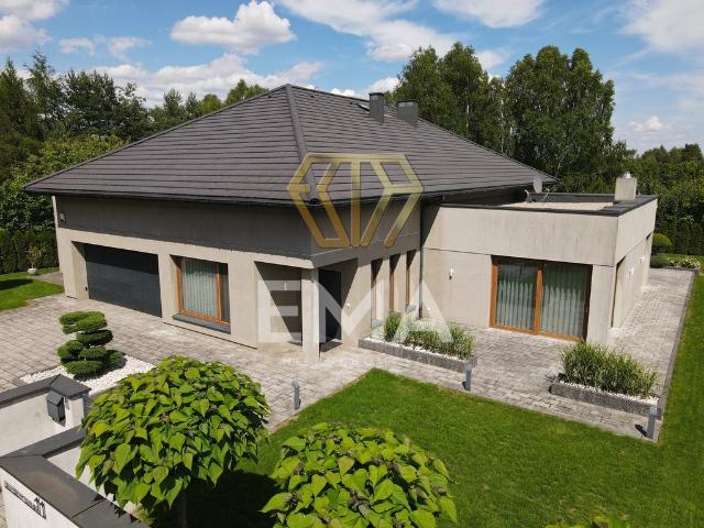 Polecam luksusowy dom 360 m² z inteligentnym systemem i tarasami