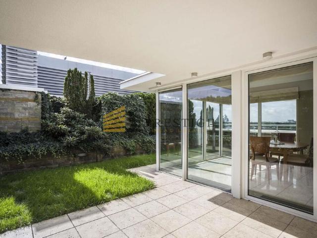 LUKSUSOWY PENTHOUSE Z OGRODEM