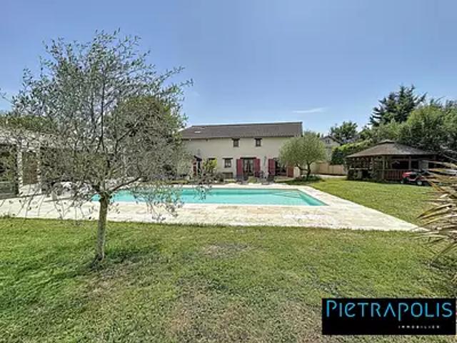 Lurcy 01090 Achat / Vente maison 9 pièces t9 piscine parking