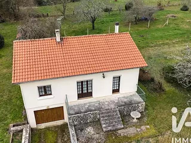 Lussac 16450 Achat / Vente maison 4 pièces t4 parking