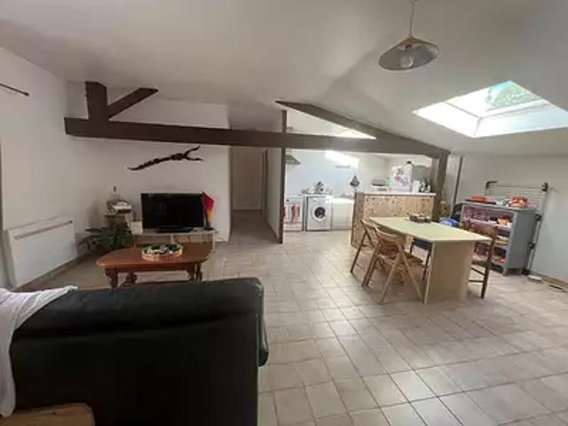 Lussac les Châteaux 86320 Location appartement 3 pièces t3 au dernier étage
